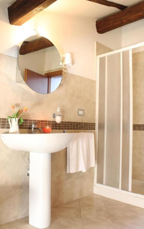 Accanto Al Centro B&B Prato  Exterior foto